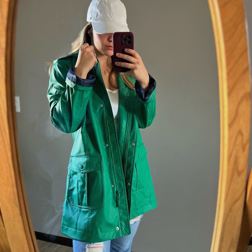 TALBOTS - NWT - gorgeous forest green rain coat, perfect condition